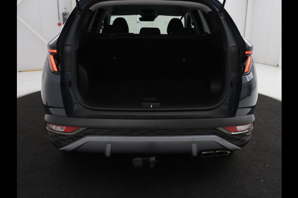 Hyundai Tucson 1.6 T-GDI HEV Comfort | Trekhaak | Stoelverwarming | Adaptive cruise | Carplay | Camera | Navigatie | Keyless | Full LED | 17'' | Parkeerhulp | Climate control | Digital Cockpit