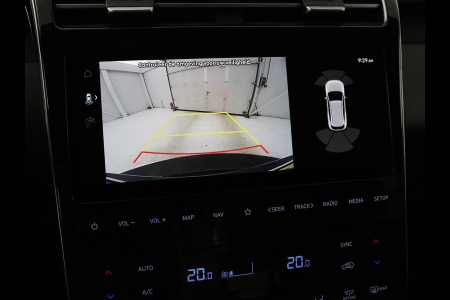 Hyundai Tucson 1.6 T-GDI HEV Comfort | Trekhaak | Stoelverwarming | Adaptive cruise | Carplay | Camera | Navigatie | Keyless | Full LED | 17'' | Parkeerhulp | Climate control | Digital Cockpit