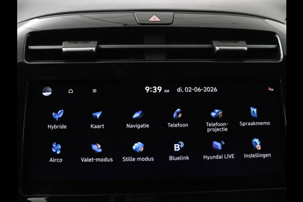 Hyundai Tucson 1.6 T-GDI HEV Comfort | Trekhaak | Stoelverwarming | Adaptive cruise | Carplay | Camera | Navigatie | Keyless | Full LED | 17'' | Parkeerhulp | Climate control | Digital Cockpit