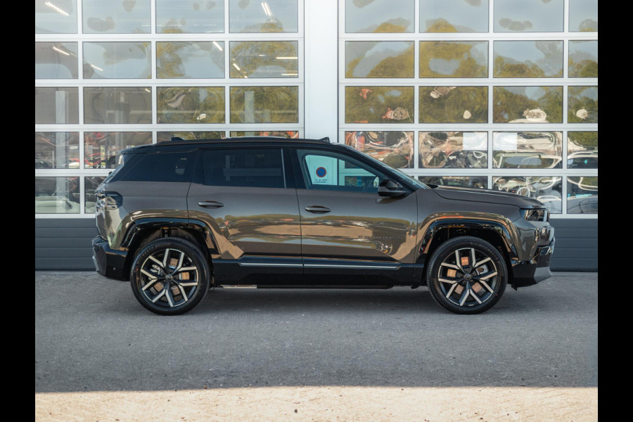 Jeep Compass First Edition 74 kWh | Direct leverbaar | Adapt. Cruise | Camera | Carplay | 20" | Elektr. A-Klep | Navi | Winter Pack | Schuif/Kanteldak | Premium Pack | Conv. Pack | Warmtepomp