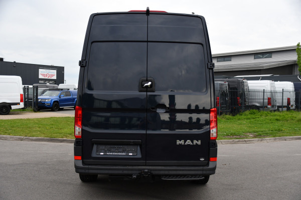 MAN TGE 3.180 35 2.0 L3H3 PB Edition Full Options! Adpatieve Cruise, Camera, Carplay, 177pk, LED, Stuurverwarming, Trekhaak, Multimedia, Voorruit verwarming, Uniek!