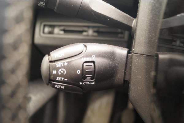 Peugeot 3008 1.5 BlueHDi 130pk Executive -NAVI-ECC-PDC-