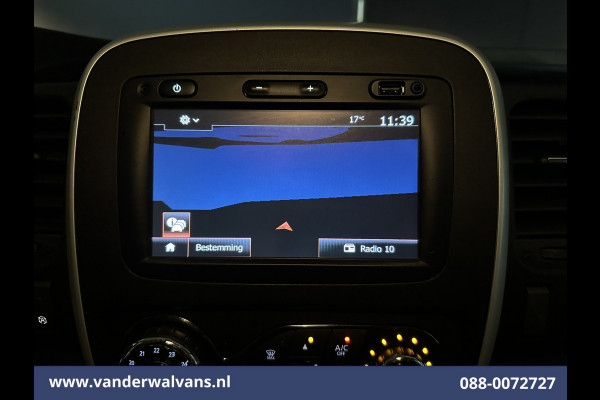 Renault Trafic 1.6 dCi 126pk L2H1 Euro6 Airco | Imperiaal | Navigatie | Camera | Trekhaak Cruisecontrol, Parkeersensoren, Bijrijdersbank