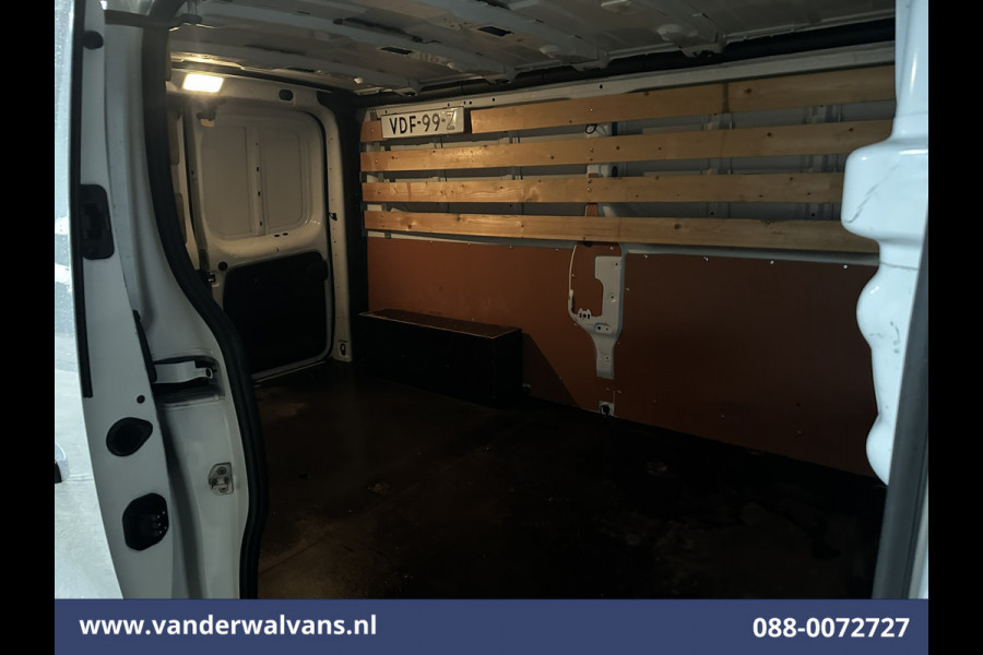 Renault Trafic 1.6 dCi 126pk L2H1 Euro6 Airco | Imperiaal | Navigatie | Camera | Trekhaak Cruisecontrol, Parkeersensoren, Bijrijdersbank