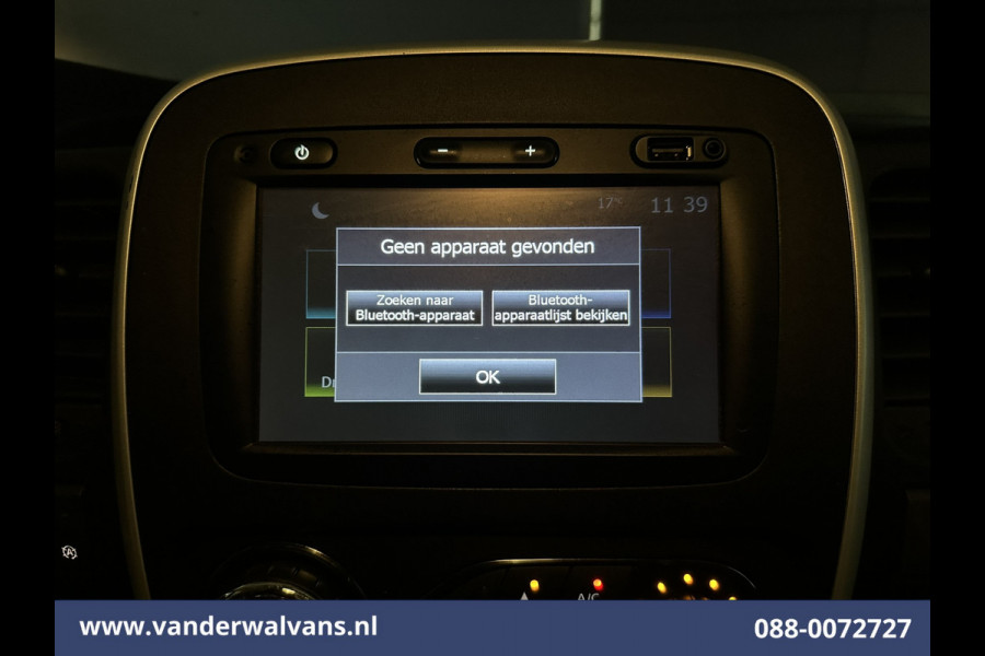 Renault Trafic 1.6 dCi 126pk L2H1 Euro6 Airco | Imperiaal | Navigatie | Camera | Trekhaak Cruisecontrol, Parkeersensoren, Bijrijdersbank