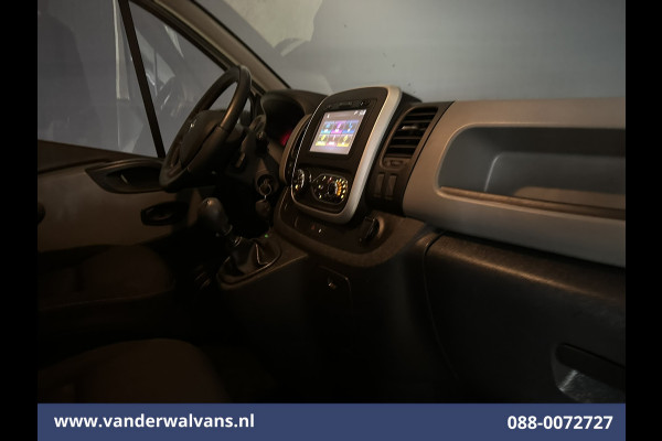 Renault Trafic 1.6 dCi 126pk L2H1 Euro6 Airco | Imperiaal | Navigatie | Camera | Trekhaak Cruisecontrol, Parkeersensoren, Bijrijdersbank