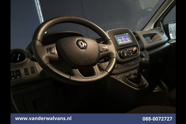 Renault Trafic 1.6 dCi 126pk L2H1 Euro6 Airco | Imperiaal | Navigatie | Camera | Trekhaak Cruisecontrol, Parkeersensoren, Bijrijdersbank