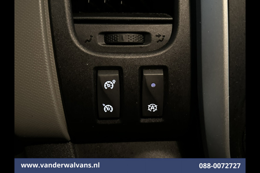 Renault Trafic 1.6 dCi 126pk L2H1 Euro6 Airco | Imperiaal | Navigatie | Camera | Trekhaak Cruisecontrol, Parkeersensoren, Bijrijdersbank