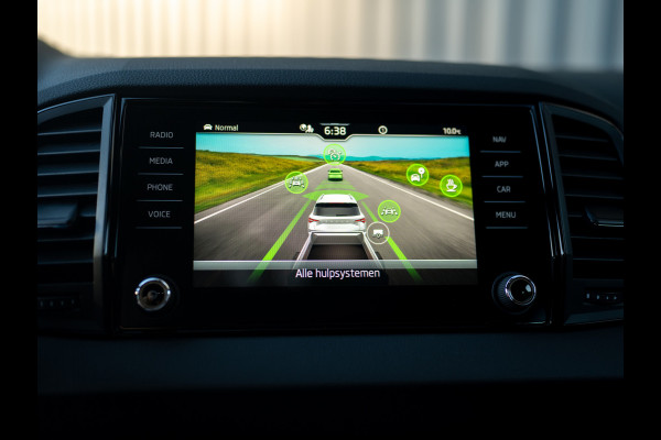 Škoda Karoq 1.5 TSI ACT Sportline Business | Trekhaak wegkl. | Elk. A-klep | Camera | Prijs Rijklaar!!