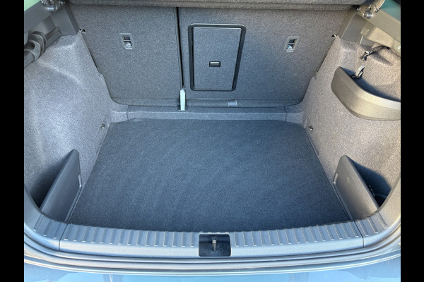 Škoda Karoq 1.5 TSI ACT Sportline Business | Trekhaak wegkl. | Elk. A-klep | Camera | Prijs Rijklaar!!