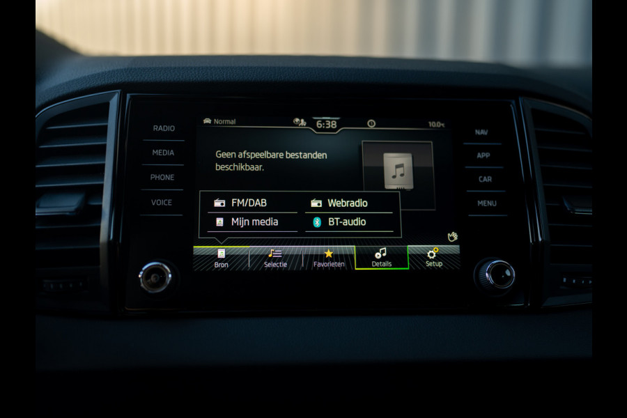 Škoda Karoq 1.5 TSI ACT Sportline Business | Trekhaak wegkl. | Elk. A-klep | Camera | Prijs Rijklaar!!