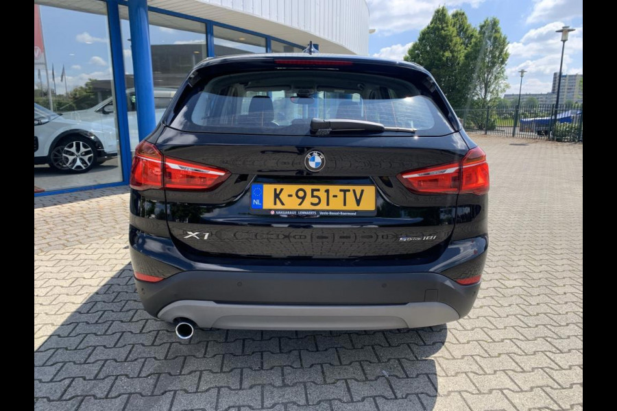 BMW X1 SDrive18i Executive (BOVAG/RIJKLAARPRIJS)