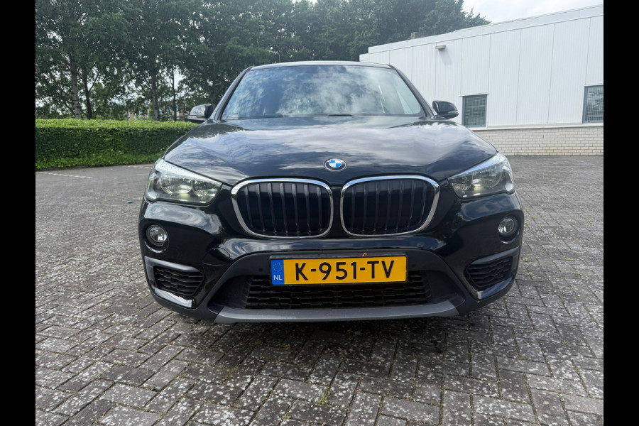 BMW X1 SDrive18i Executive (BOVAG/RIJKLAARPRIJS)