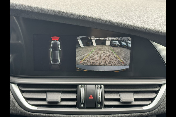 Alfa Romeo Giulia 2.0T Sprint Leder elektrisch+verwarmd Stuurverw Camera Carplay