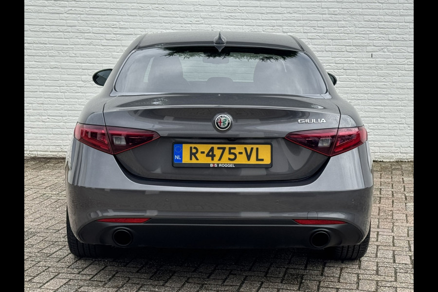 Alfa Romeo Giulia 2.0T Sprint Leder elektrisch+verwarmd Stuurverw Camera Carplay