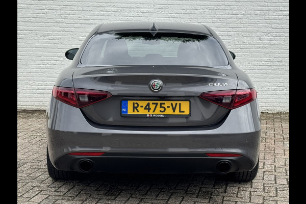 Alfa Romeo Giulia 2.0T Sprint Leder elektrisch+verwarmd Stuurverw Camera Carplay