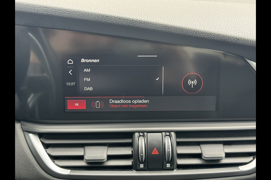 Alfa Romeo Giulia 2.0T Sprint Leder elektrisch+verwarmd Stuurverw Camera Carplay