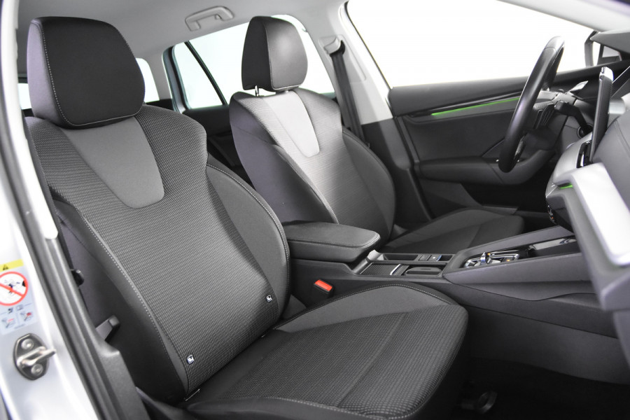Škoda Octavia Combi e-TSI Ambition DSG *1ste eigenaar*Navigatie*Stoelverwarming*Trekhaak*