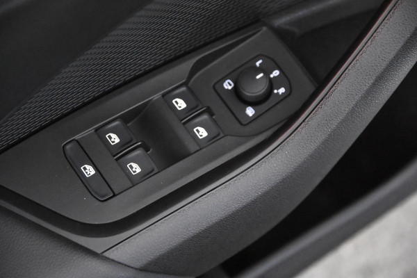 Škoda Octavia Combi e-TSI Ambition DSG *1ste eigenaar*Navigatie*Stoelverwarming*Trekhaak*