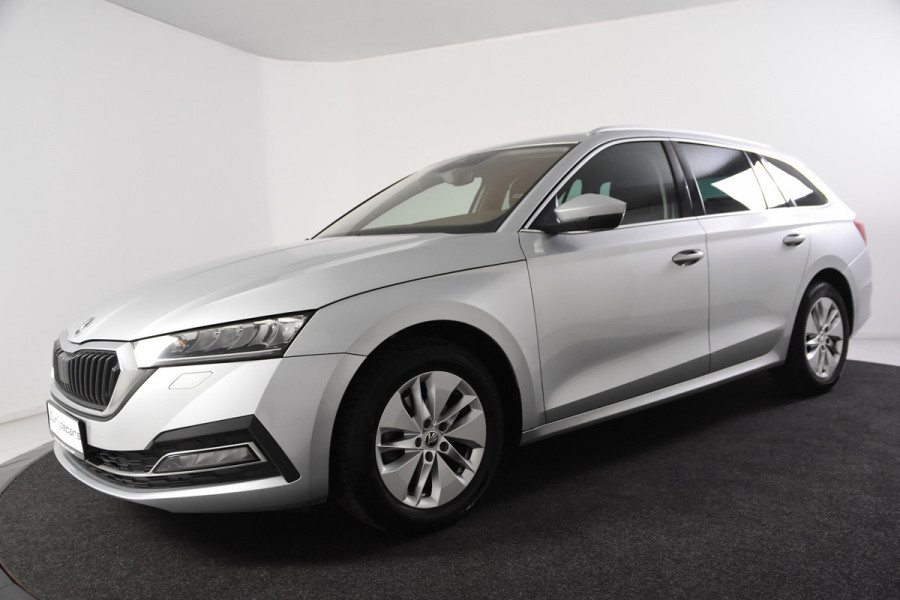 Škoda Octavia Combi e-TSI Ambition DSG *1ste eigenaar*Navigatie*Stoelverwarming*Trekhaak*