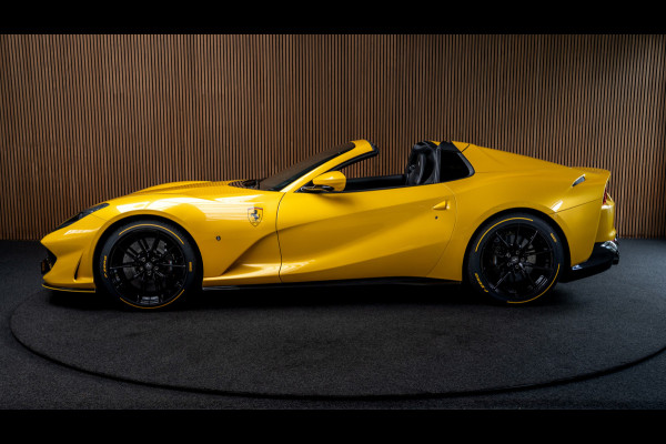Ferrari 812 GTS 6.5 V12 HELE Full-carbon Lift 360° Full-PPF JBL Passenger display Painted Ferrari Shields Daytona Racing seats