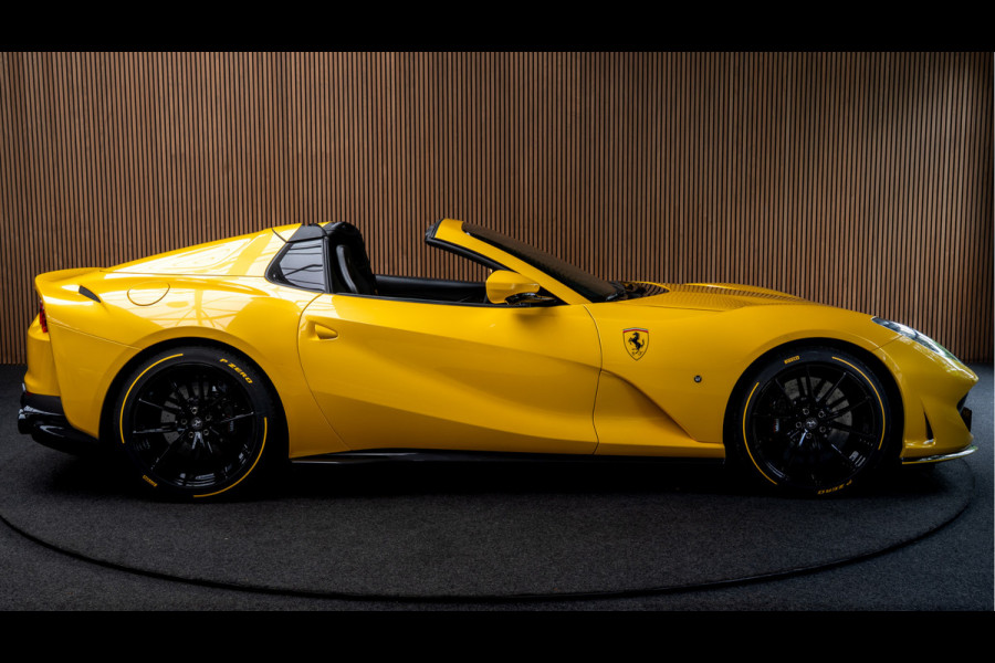 Ferrari 812 GTS 6.5 V12 HELE Full-carbon Lift 360° Full-PPF JBL Passenger display Painted Ferrari Shields Daytona Racing seats