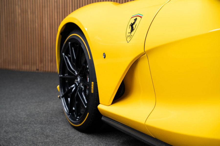 Ferrari 812 GTS 6.5 V12 HELE Full-carbon Lift 360° Full-PPF JBL Passenger display Painted Ferrari Shields Daytona Racing seats