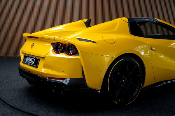 Ferrari 812 GTS 6.5 V12 HELE Full-carbon Lift 360° Full-PPF JBL Passenger display Painted Ferrari Shields Daytona Racing seats