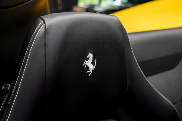 Ferrari 812 GTS 6.5 V12 HELE Full-carbon Lift 360° Full-PPF JBL Passenger display Painted Ferrari Shields Daytona Racing seats