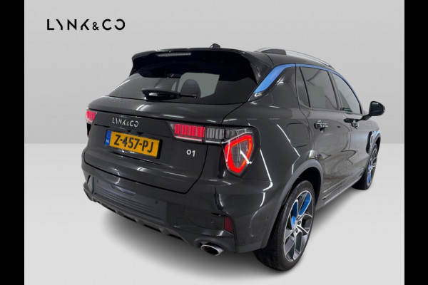 Lynk & Co 01 1.5 Plug-in Hybrid Stuur/Stoelverw. Adapt.Cruise Zwarte hemel Carplay 360°Cam