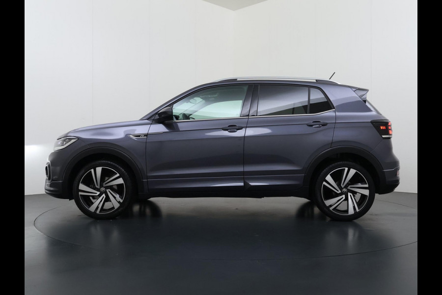 Volkswagen T-Cross 1.0 TSI R-Line AUTOMAAT | CAMERA | FULL LED | KEYLESS START & GO | ADAPTIEVE CRUISE CONTROL | DIGITAL DASHBOARD | DODEHOEKDETECTIE | DIRECT LEVERBAAR MET 12 MND BOVAG GARANTIE |