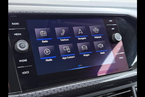 Volkswagen T-Cross 1.0 TSI R-Line AUTOMAAT | CAMERA | FULL LED | KEYLESS START & GO | ADAPTIEVE CRUISE CONTROL | DIGITAL DASHBOARD | DODEHOEKDETECTIE | DIRECT LEVERBAAR MET 12 MND BOVAG GARANTIE |