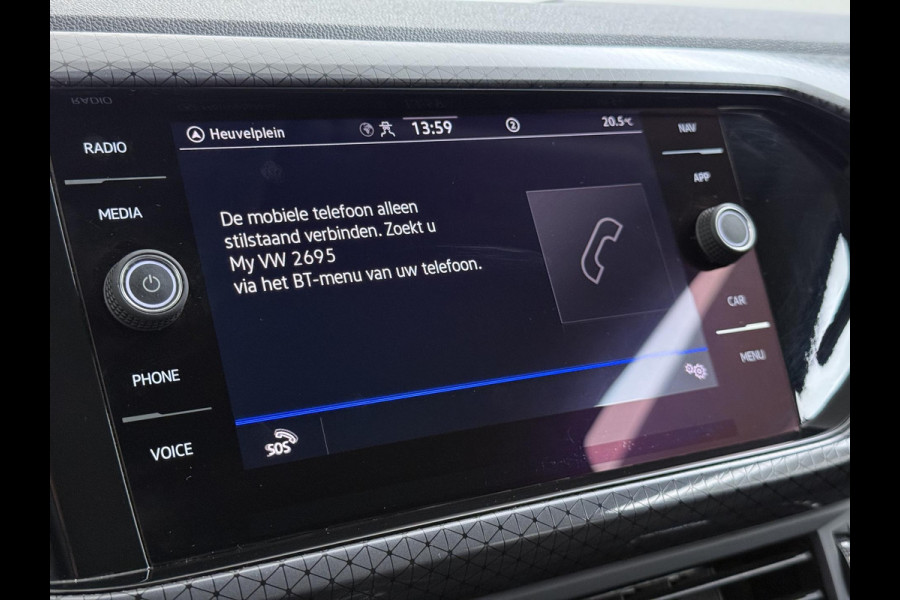 Volkswagen T-Cross 1.0 TSI R-Line AUTOMAAT | CAMERA | FULL LED | KEYLESS START & GO | ADAPTIEVE CRUISE CONTROL | DIGITAL DASHBOARD | DODEHOEKDETECTIE | DIRECT LEVERBAAR MET 12 MND BOVAG GARANTIE |
