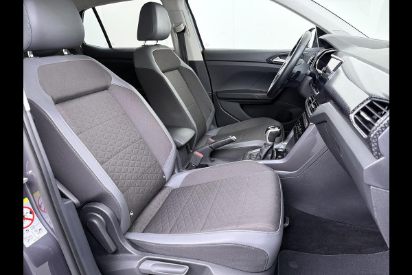 Volkswagen T-Cross 1.0 TSI R-Line AUTOMAAT | CAMERA | FULL LED | KEYLESS START & GO | ADAPTIEVE CRUISE CONTROL | DIGITAL DASHBOARD | DODEHOEKDETECTIE | DIRECT LEVERBAAR MET 12 MND BOVAG GARANTIE |