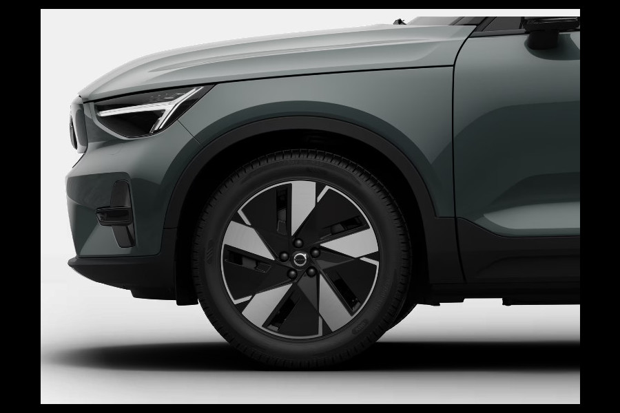 Volvo EX40 252PK Automaat Single Ext. Range Plus Europa / Adaptive cruise control / BLIS / Elektrische achterklep / Parkeersensoren met camera / Elektrisch bedienbare stoelen met geheugen / Apple Carplay / Android auto /