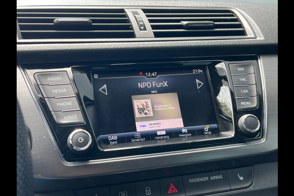 Škoda Fabia Combi BWJ 2021 | 1.0TSI 96PK Sport Business AUTOMAAT | SPORTSTOELEN | CLIMA | NAVI | PDC 2X | CRUISE | CARPLAY | PRIVACY GLASS |