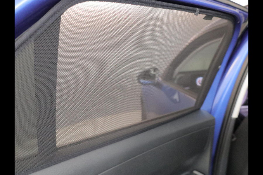Volkswagen T-Roc Life First Edition 1.5 eTSI 85 kW / 116 PK SUV 7 v DSG | Camera| 18'LM-velgen| verwarmd stuur en stoelen