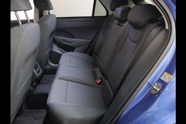Volkswagen T-Roc Life First Edition 1.5 eTSI 85 kW / 116 PK SUV 7 v DSG | Camera| 18'LM-velgen| verwarmd stuur en stoelen
