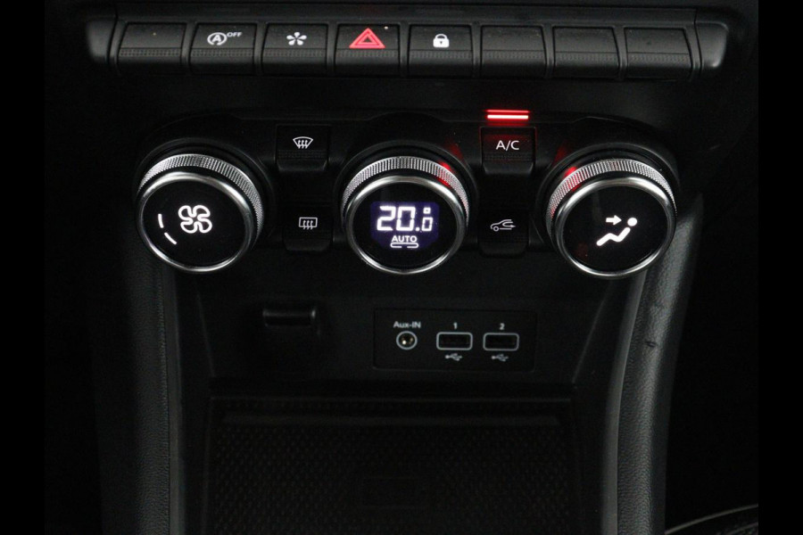 Renault Captur 1.0 TCe 90 Intens | Trekhaak | Carplay | Navigatie | Half leder | Keyless | Climate control | Parkeerhulp | Cruise control | Bluetooth | DAB | Getint glas