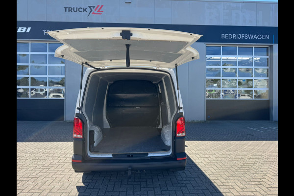 Volkswagen Transporter 2.0 TDI L1H1 28 > Trekhaak/P. sensoren v+a/Carplay