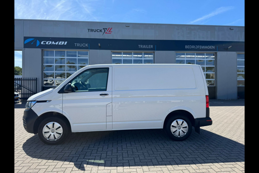 Volkswagen Transporter 2.0 TDI L1H1 28 > Trekhaak/P. sensoren v+a/Carplay