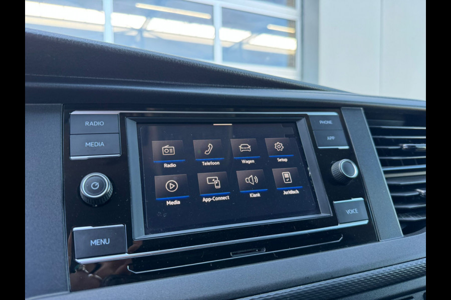 Volkswagen Transporter 2.0 TDI L1H1 28 > Trekhaak/P. sensoren v+a/Carplay