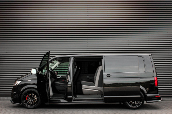 Volkswagen Transporter 2.0 TDI L2H1 199PK JB-EDITION DSG / PDC / SCHROEFSET / LEDEREN BEKLEDING / FULL / APPLE CARPLAY / NAVIGATIE