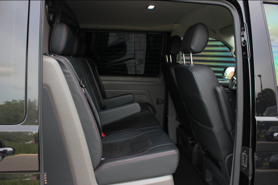 Volkswagen Transporter 2.0 TDI L2H1 199PK JB-EDITION DSG / PDC / SCHROEFSET / LEDEREN BEKLEDING / FULL / APPLE CARPLAY / NAVIGATIE