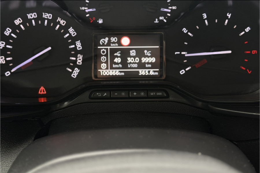Citroën Berlingo 1.2 PureTech | BPM VRIJ | 3-zits | Camera | PDC V & A | NAVI | Nieuwe D-riem