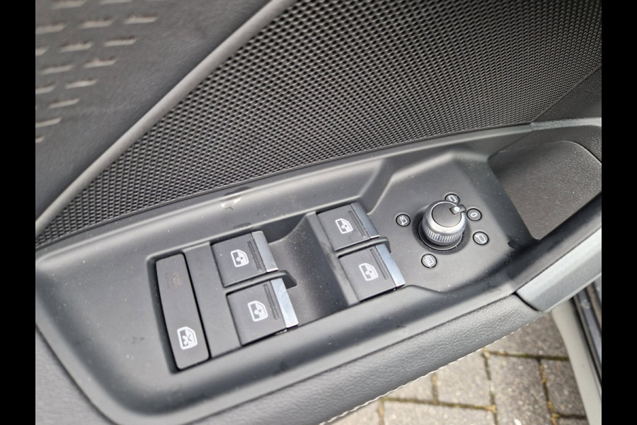 Audi A3 Sportback 35 TFSI 2xS-Line/Pano/360cam/ACC/Matrix/Sonos!Full!