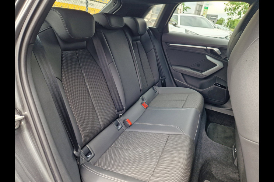 Audi A3 Sportback 35 TFSI 2xS-Line/Pano/360cam/ACC/Matrix/Sonos!Full!