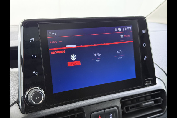 Citroën Berlingo 1.5 HDI Navi* Laadruimte-Airco Trekhaak Apple Carplay Android Auto Cruise Control Pdc Club Dakdragers Schuifdeur Betonplex Vloer Wandbetimmering 1.230KG Trekgewicht Euro 6