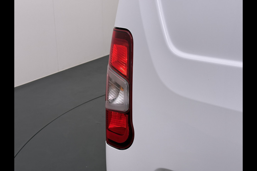 Citroën Berlingo 1.5 HDI Navi* Laadruimte-Airco Trekhaak Apple Carplay Android Auto Cruise Control Pdc Club Dakdragers Schuifdeur Betonplex Vloer Wandbetimmering 1.230KG Trekgewicht Euro 6