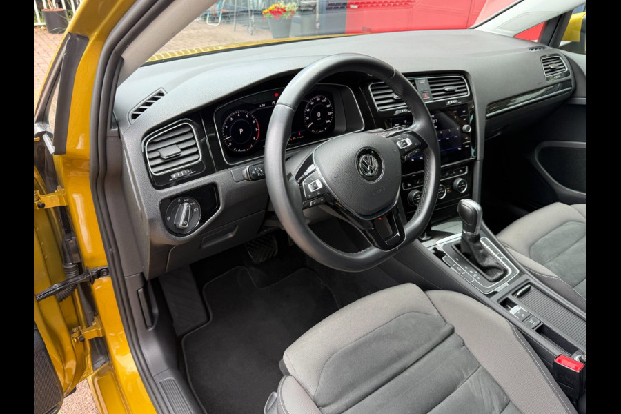 Volkswagen Golf 1.5 TSI R-Line | LED | ACC | Virtual | CAM